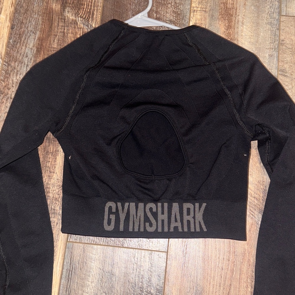 Gymshark Black Cropped Long Sleeve Performance Top - Picture 3 of 3